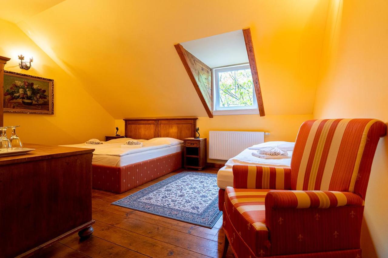 Penzion Cosmopolitan I. Banská Štiavnica 外观 照片