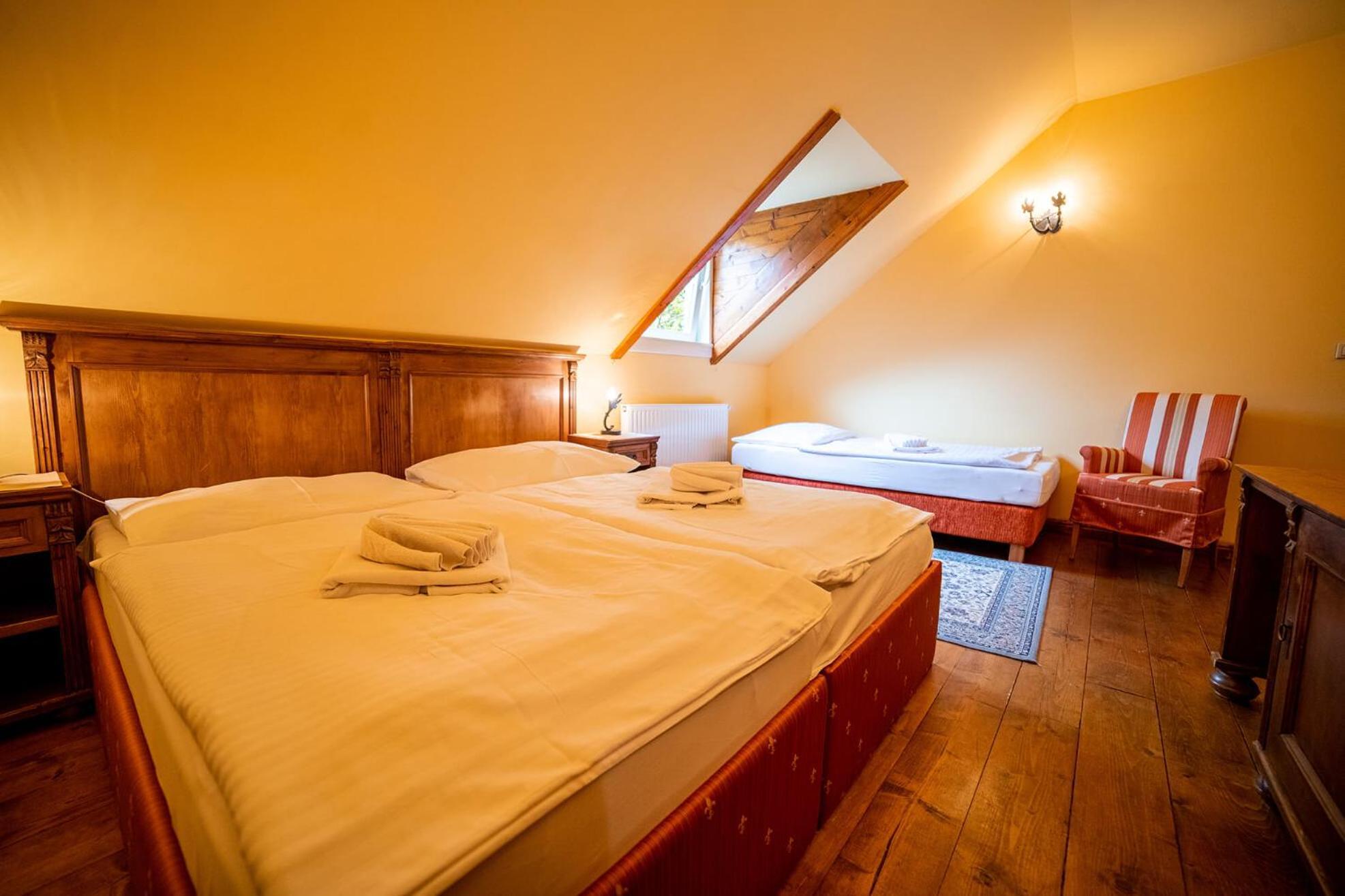 Penzion Cosmopolitan I. Banská Štiavnica 外观 照片