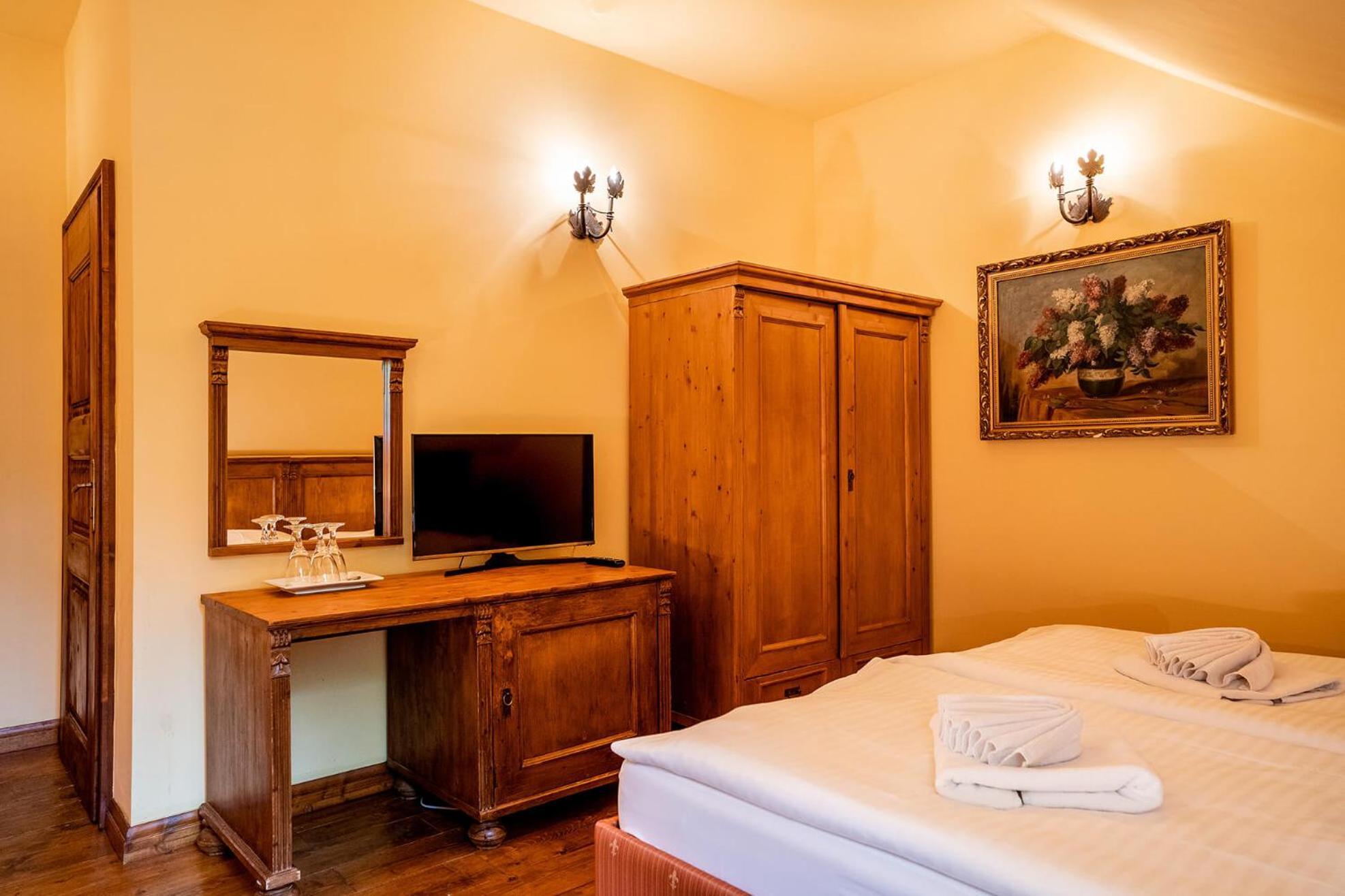 Penzion Cosmopolitan I. Banská Štiavnica 外观 照片