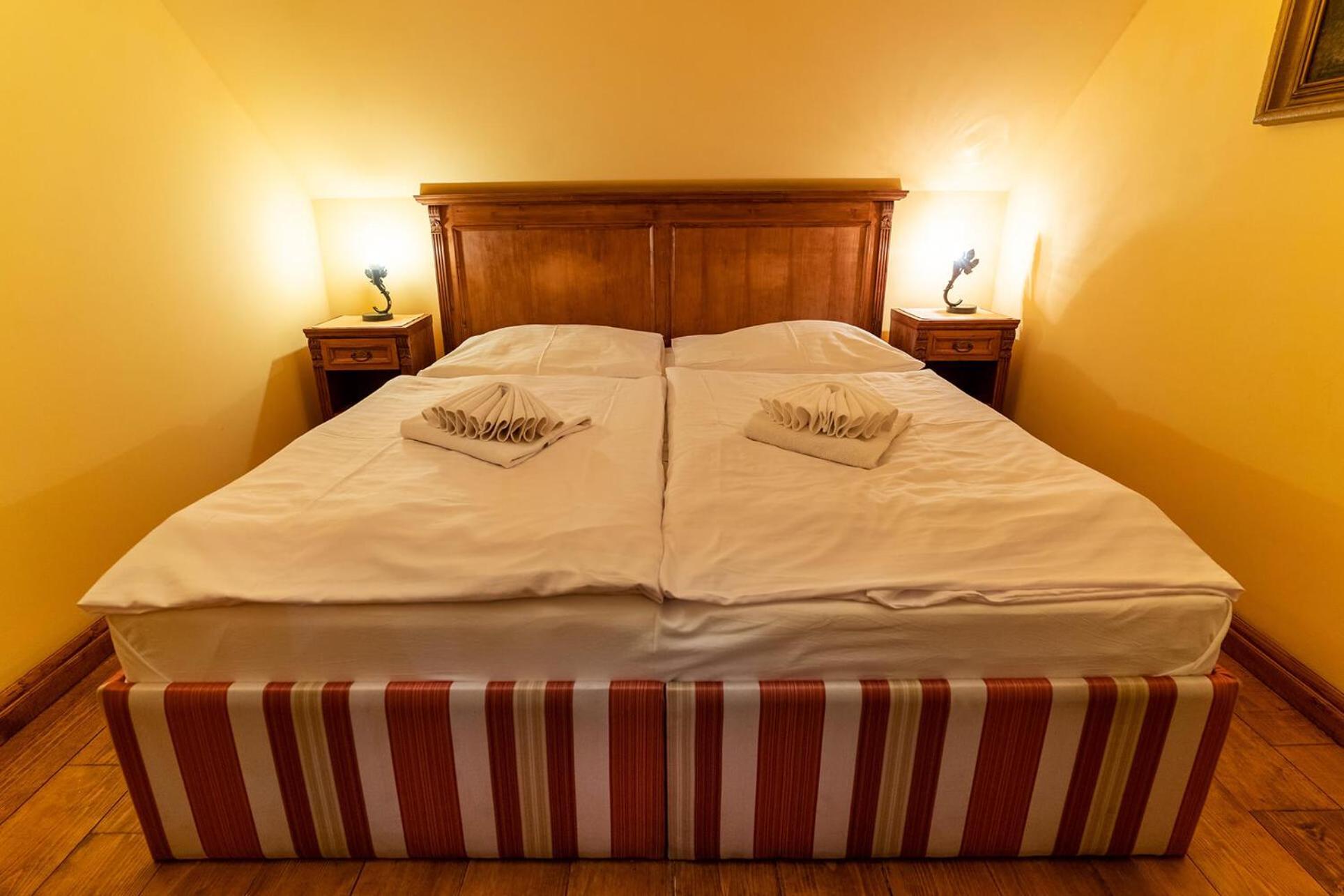Penzion Cosmopolitan I. Banská Štiavnica 外观 照片