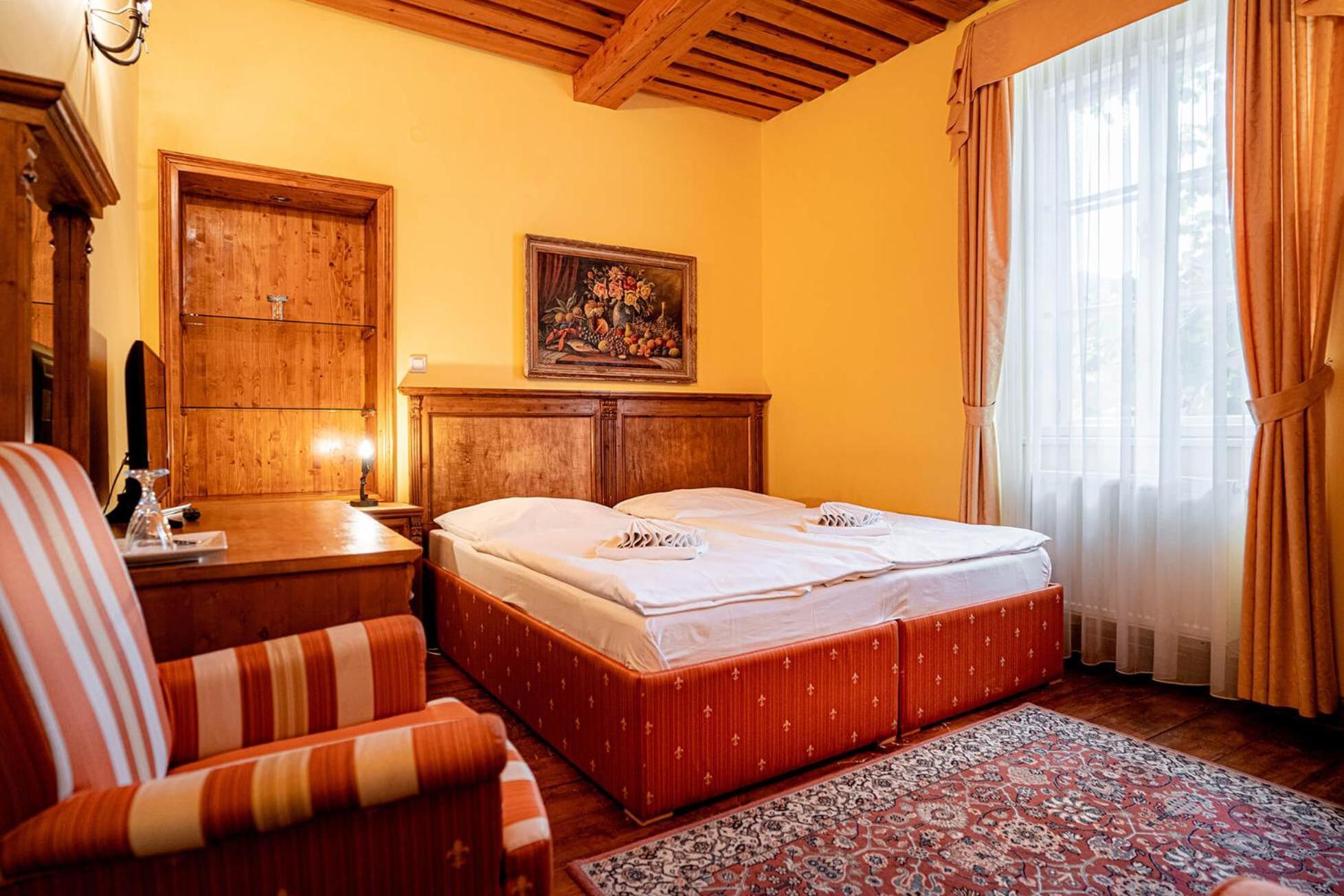 Penzion Cosmopolitan I. Banská Štiavnica 外观 照片