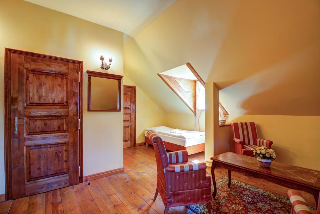 Penzion Cosmopolitan I. Banská Štiavnica 外观 照片
