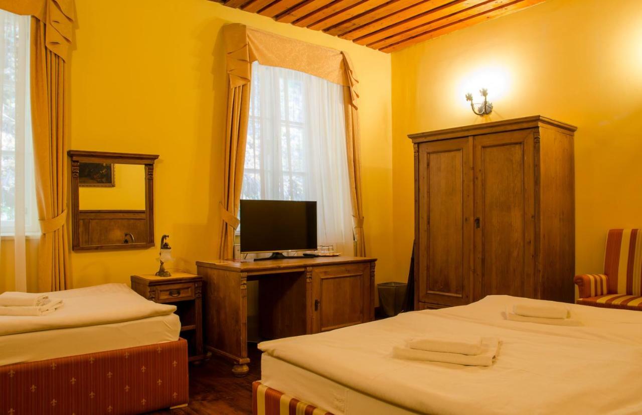 Penzion Cosmopolitan I. Banská Štiavnica 外观 照片
