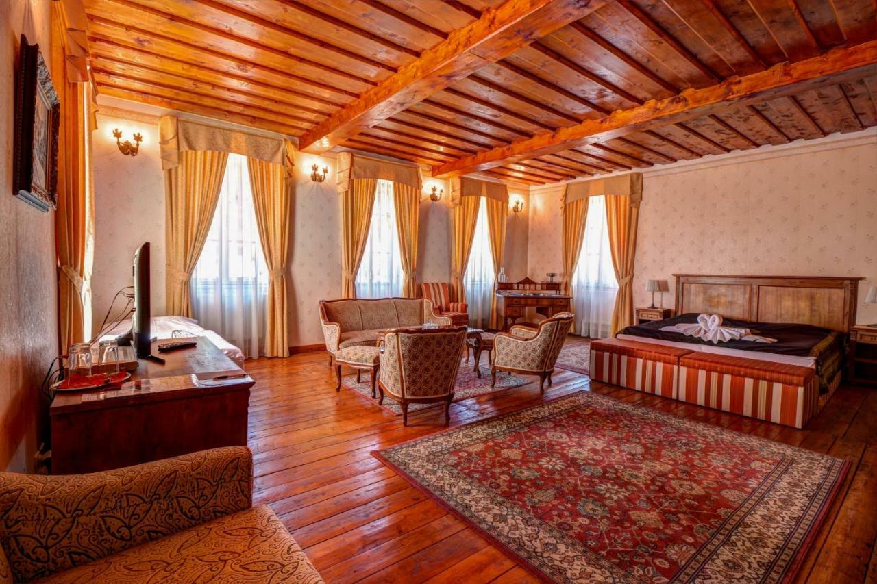 Penzion Cosmopolitan I. Banská Štiavnica 外观 照片